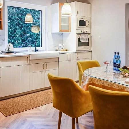 Apartmán Beautiful In With Sauna
